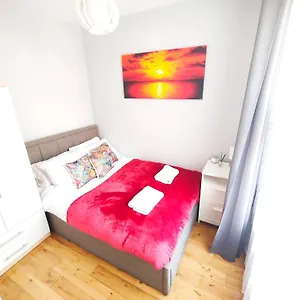 Modern Patio Apartment